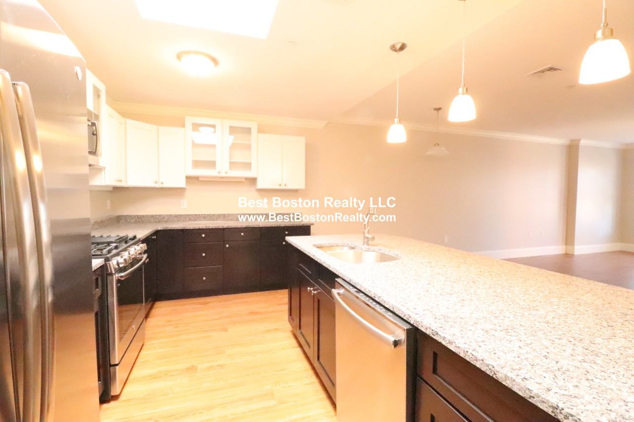 286 Main St #104 - Photo 6 of 13