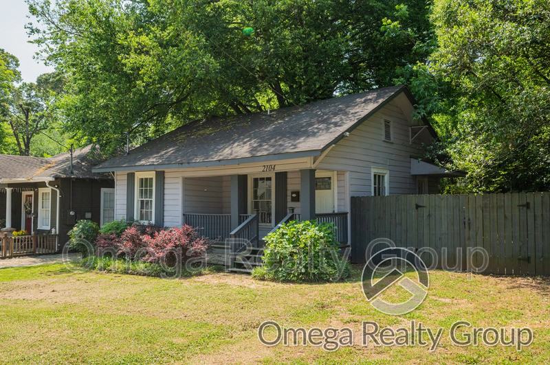 2104 Yancey Ave - Photo 6 of 34