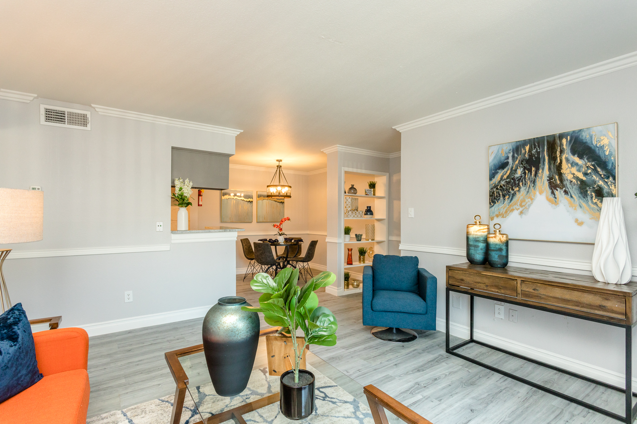 La Estancia Apartments - Photo 6 of 22