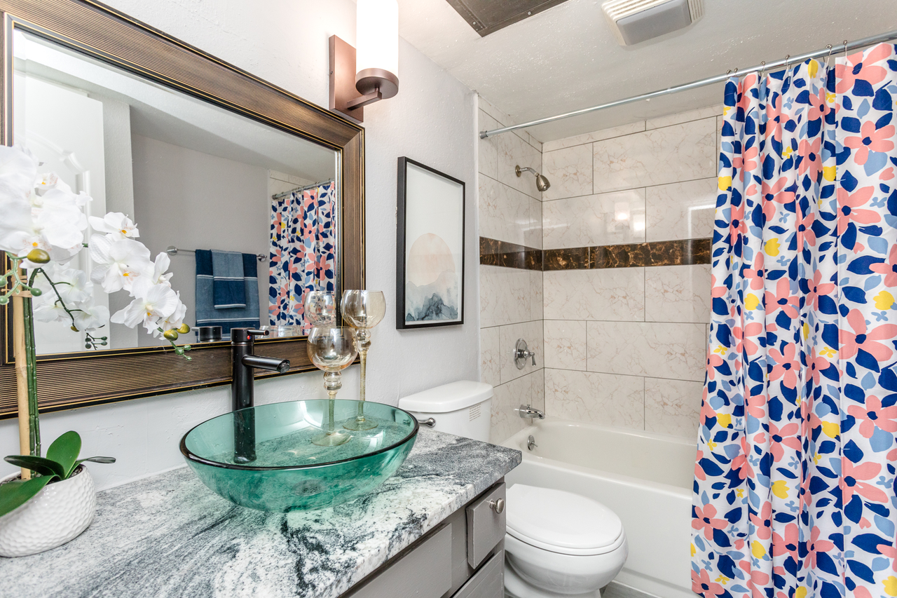 La Estancia Apartments - Photo 3 of 22