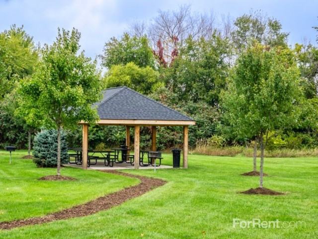 DAVIS CREEK Apartments & Flats 5419 Meredith St, Portage, MI 49002