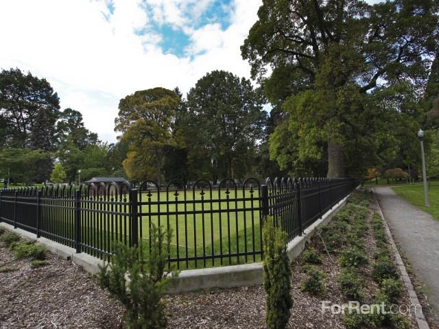 Baycrest - Photo 3 of 17