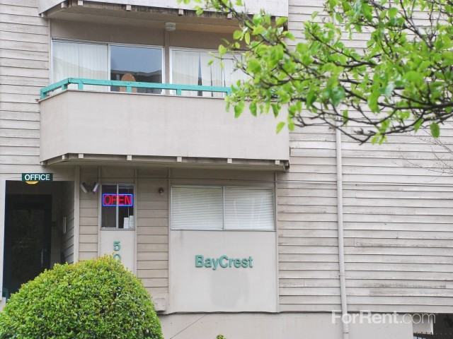 Baycrest - Photo 2 of 17