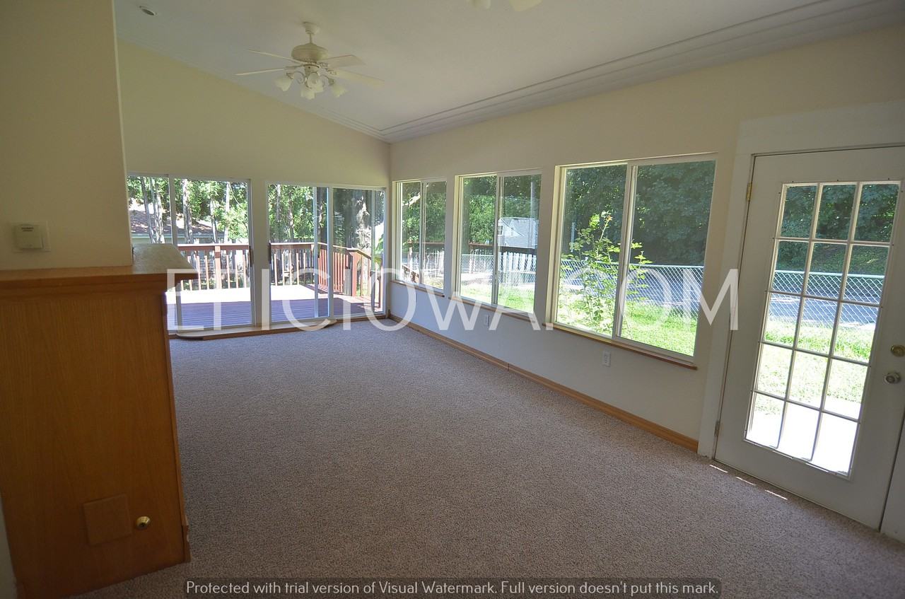 201 24th St Nw #1 - Photo 2 of 11