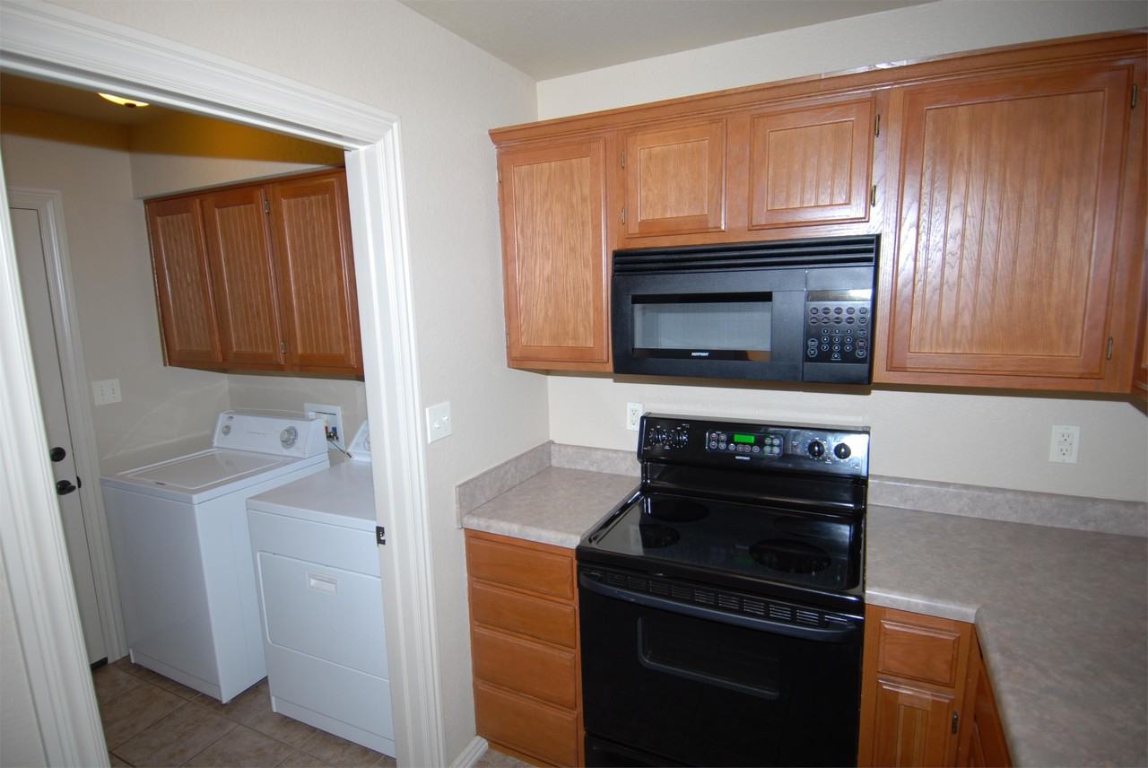 3493 W Chevaux Dr #1 - Photo 6 of 11