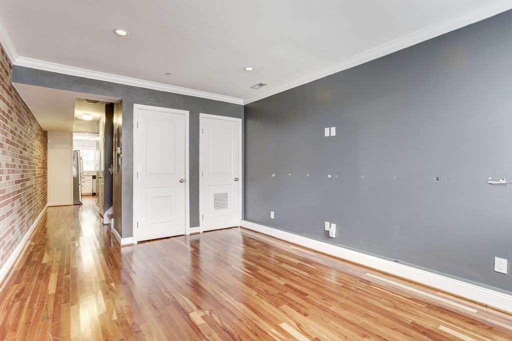 1120 K St Se #1 - Photo 5 of 25