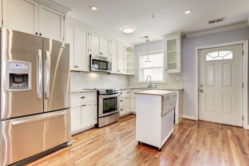 1120 K St Se #1 - Photo 6 of 25