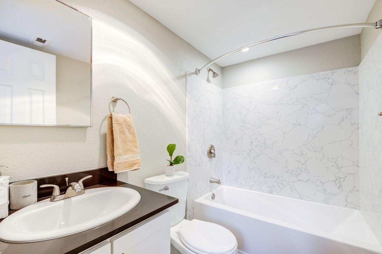 Sixty58 Townhomes - Photo 4 of 11