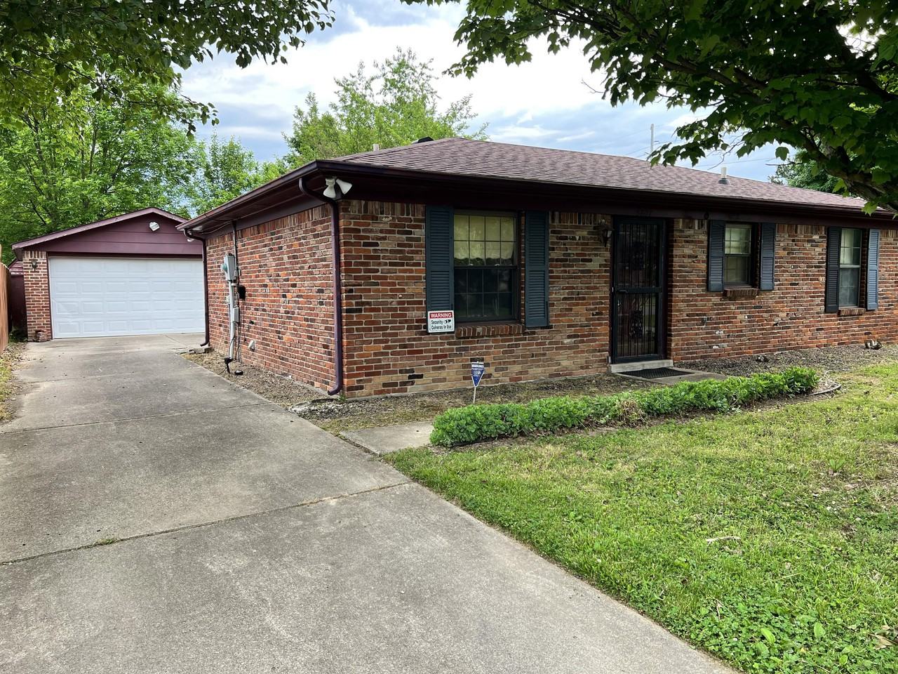 5807 Larkgrove Dr #1 - Photo 2 of 3