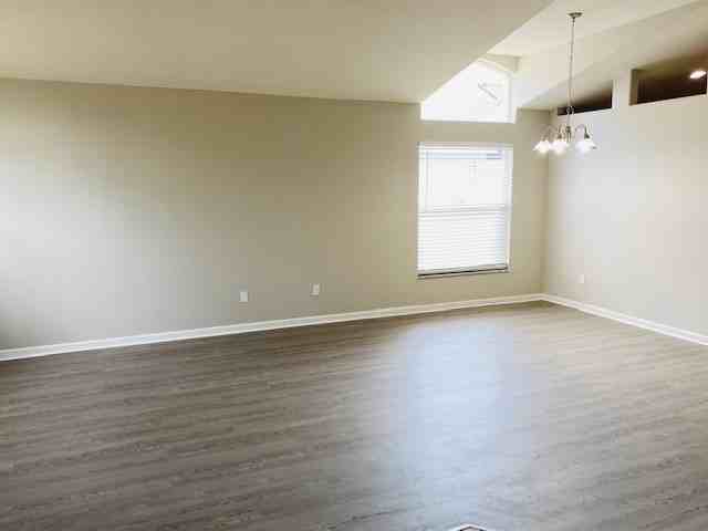 15412 Bay Vista Dr - Photo 2 of 24