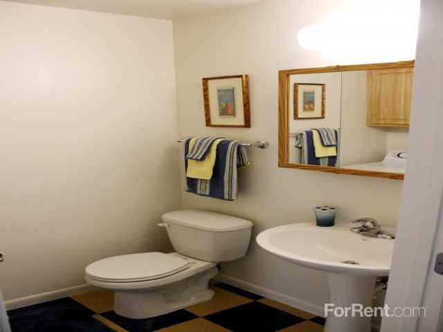 Whistler Crossing - Photo 3 of 14