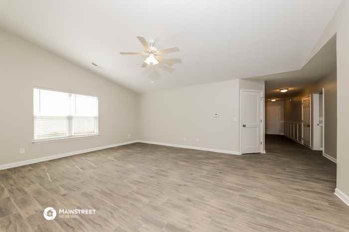 5383 Liberty Hall Cir - Photo 3 of 16