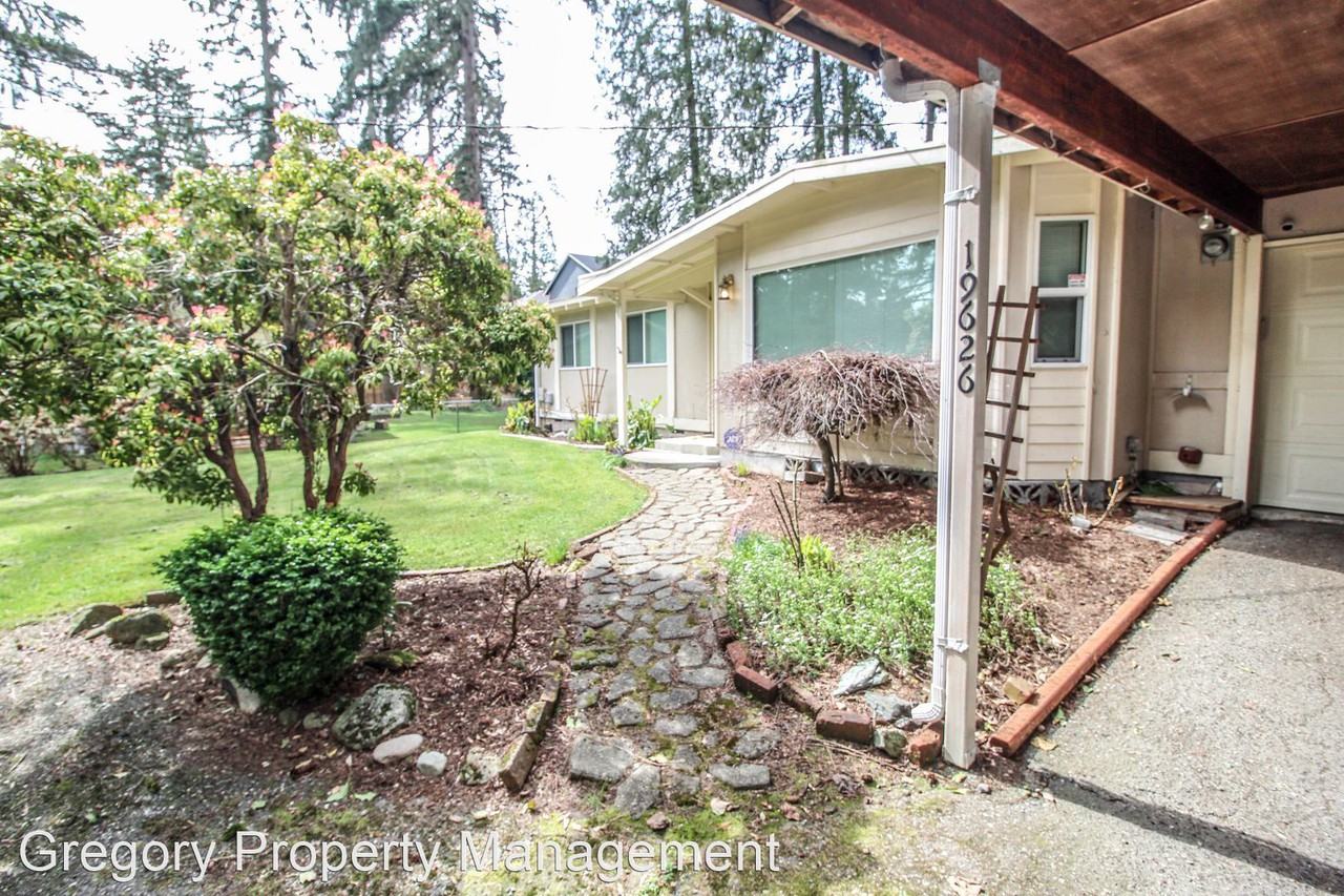 19626 Filbert Rd - Photo 2 of 13