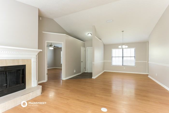 1330 Westlawn Dr - Photo 3 of 16
