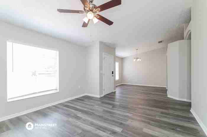 1615 Pilchard Ct - Photo 3 of 16