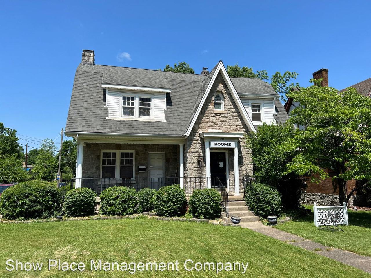 1739 Nicholasville Rd - Photo 2 of 8