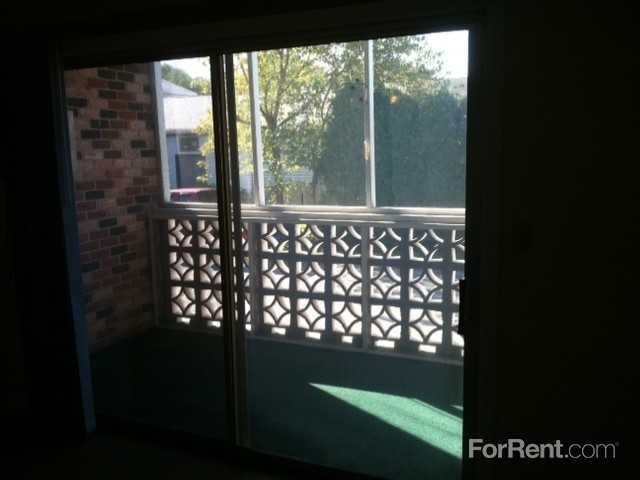 Warren Apartments - Photo 3 of 15