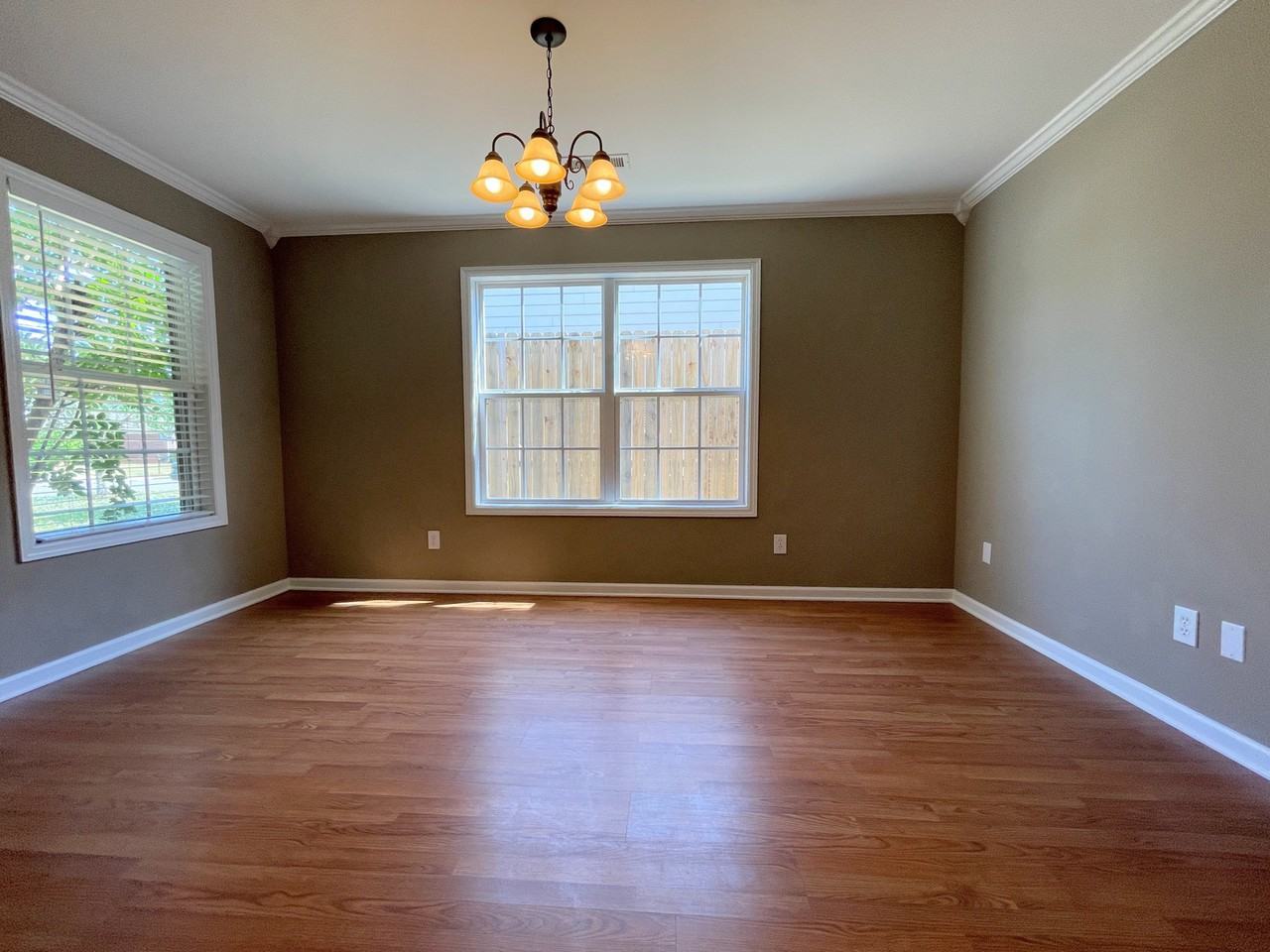 386 Jasmine Dr #1 - Photo 5 of 29