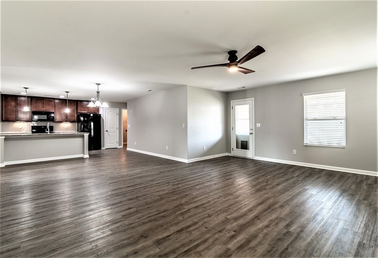 312 Fenrose Dr #1 - Photo 2 of 9