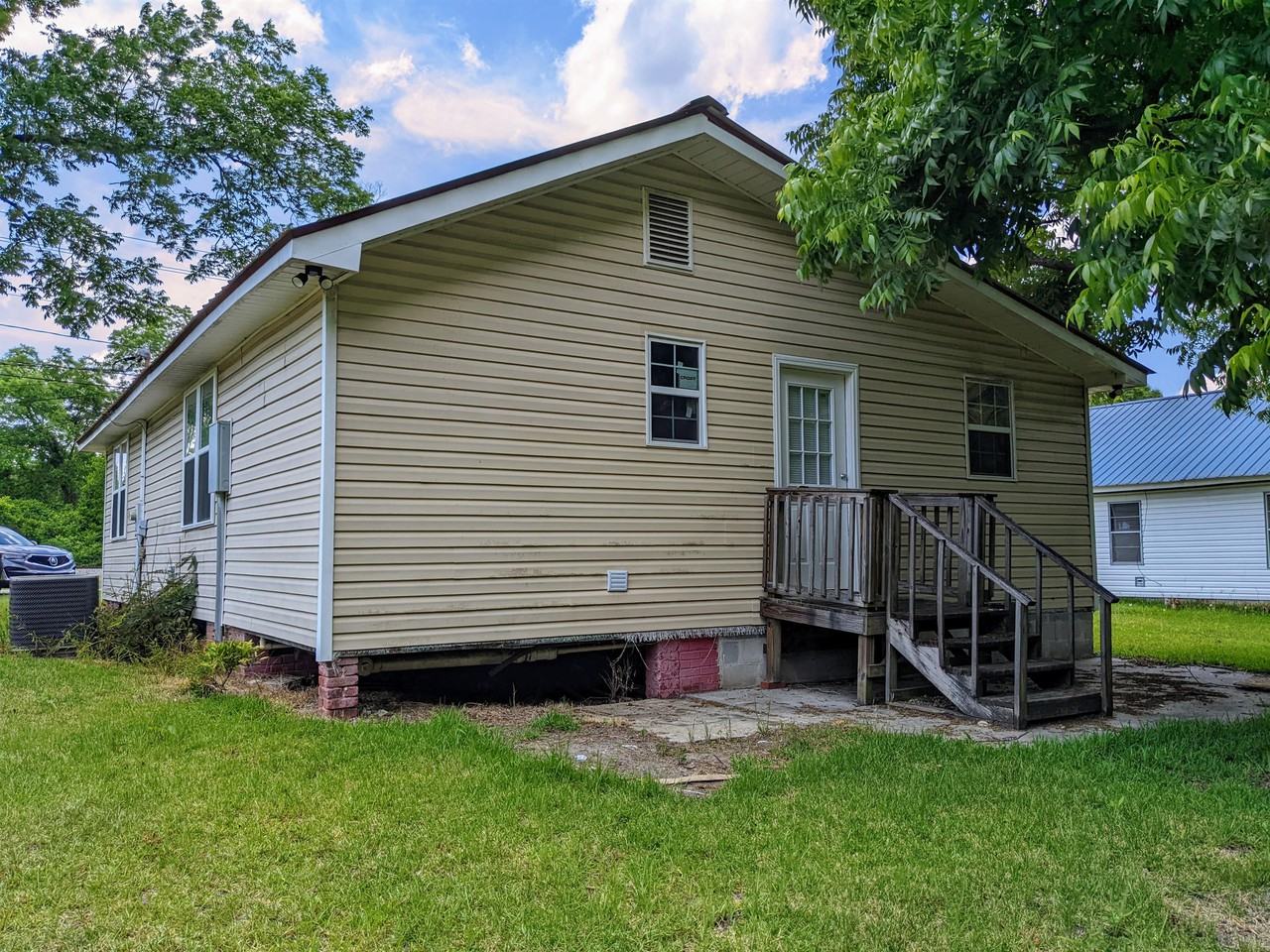 315 Orange St #1 - Photo 3 of 13