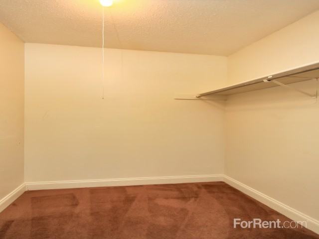 Woodley Oaks - Photo 3 of 15