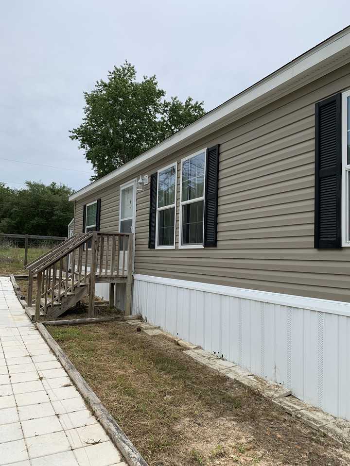 32025 4th Ave - Photo 3 of 16