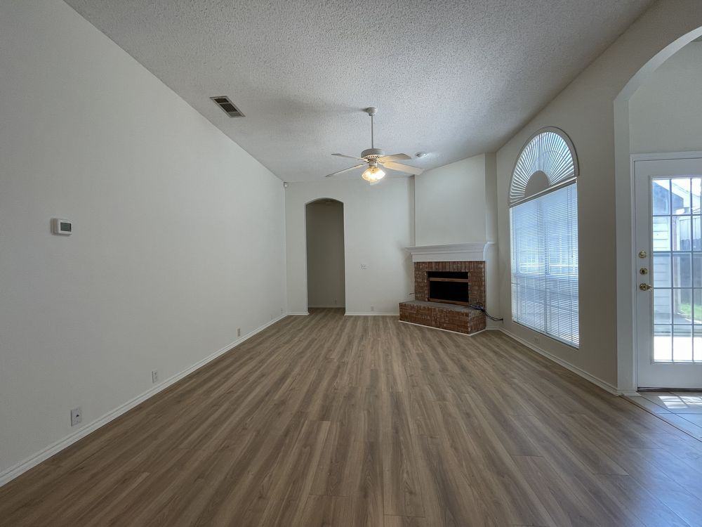 6004 Cave River Dr - Photo 3 of 25