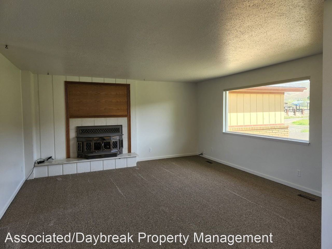 2503 Mccullough Rd - Photo 3 of 26