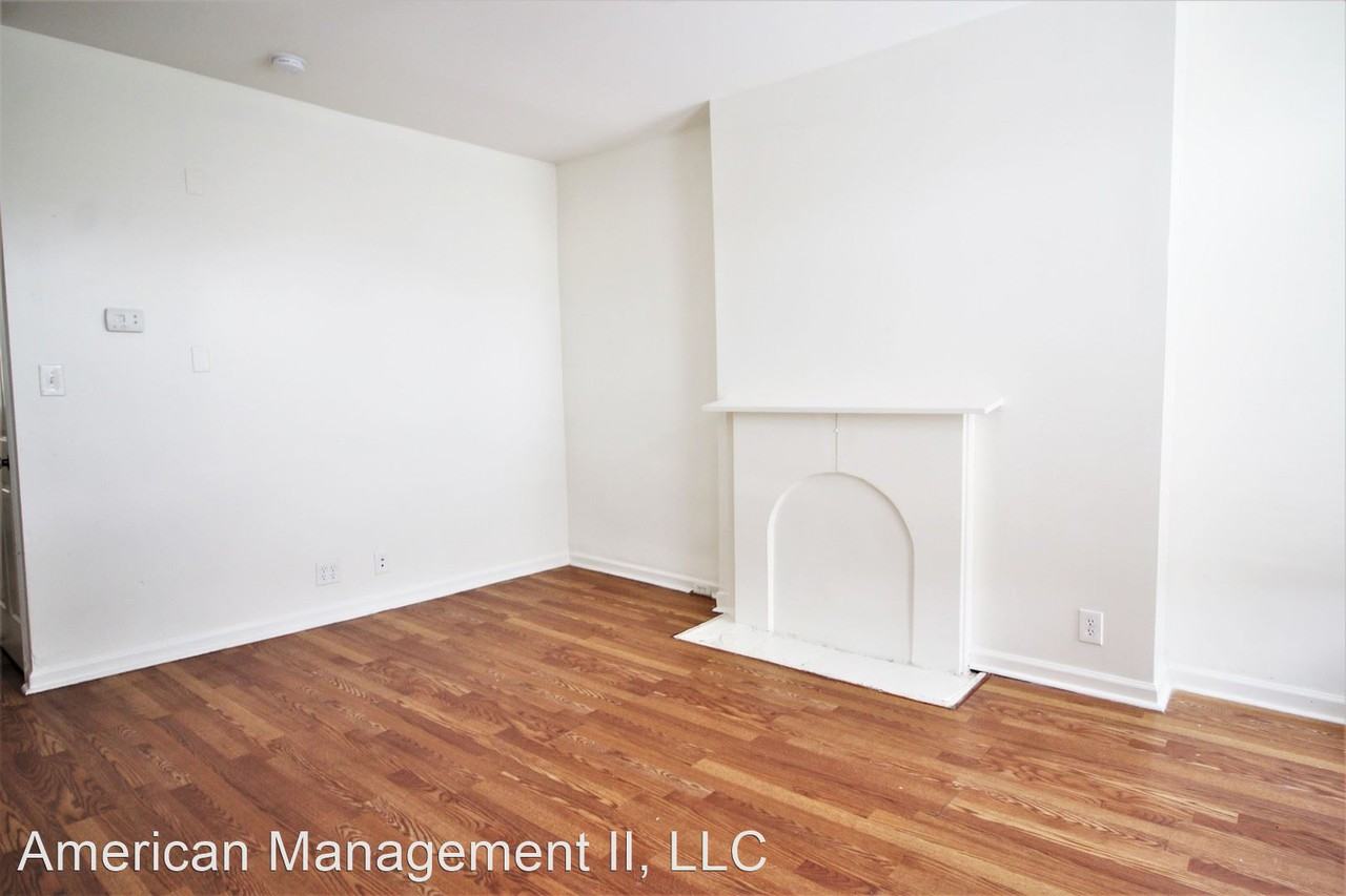 3224 Barclay St - Photo 2 of 12