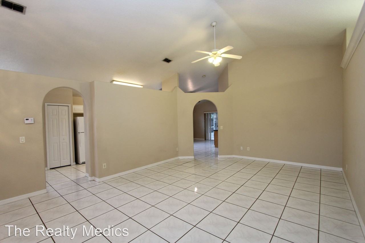 10905 Brown Trout Cir - Photo 3 of 10