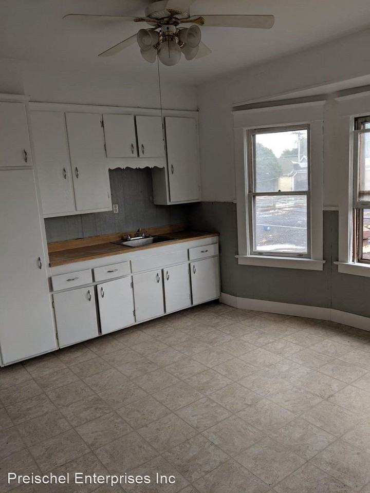 1062 Clinton Street - Photo 2 of 6