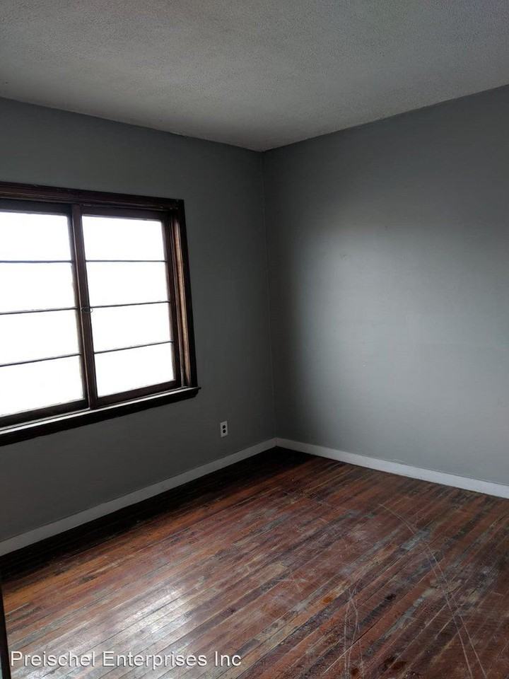 1062 Clinton Street - Photo 3 of 6