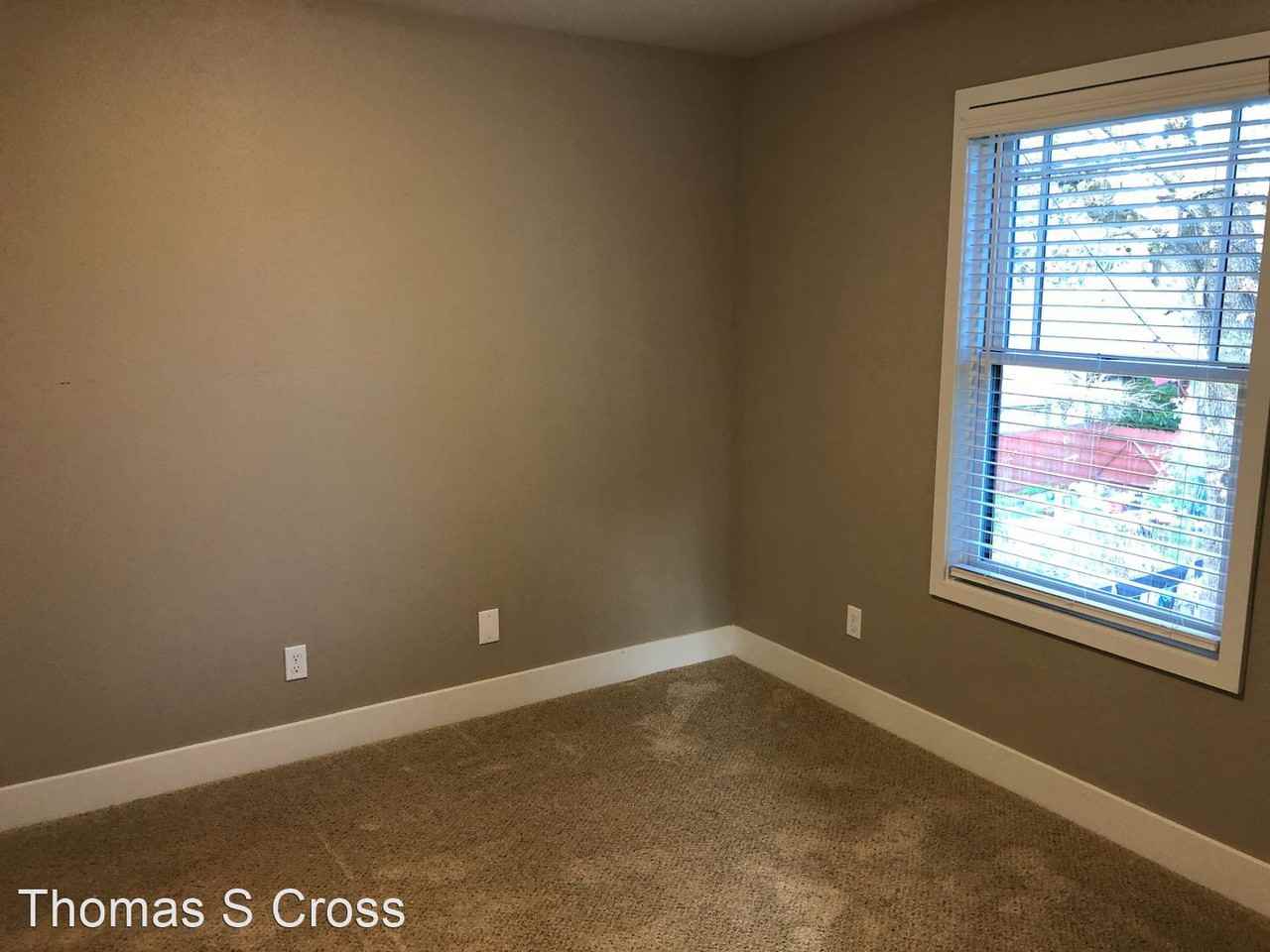 420 J Street - Photo 2 of 5