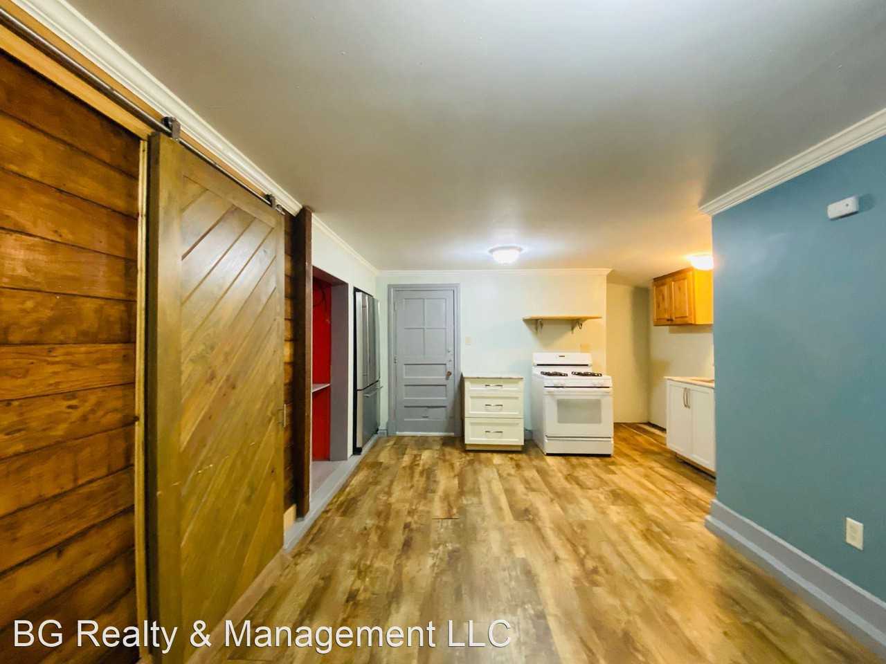 617 1/2 Lafayette St - Photo 2 of 8