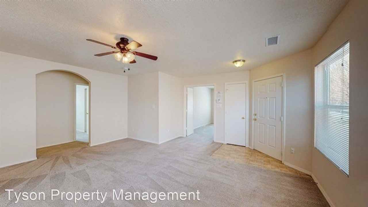 2884 Wilder Loop Ne - Photo 2 of 15