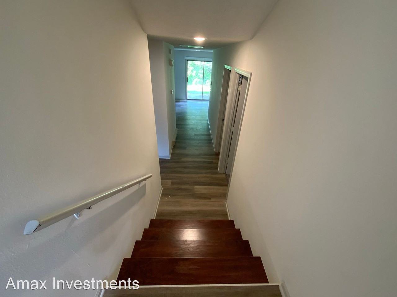 439 - 441 N Shiloh Ave - Photo 3 of 10
