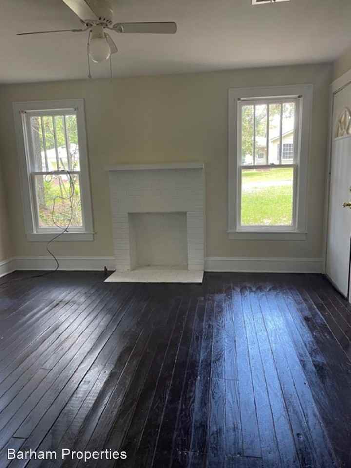 903 Townsend Ave - Photo 2 of 50