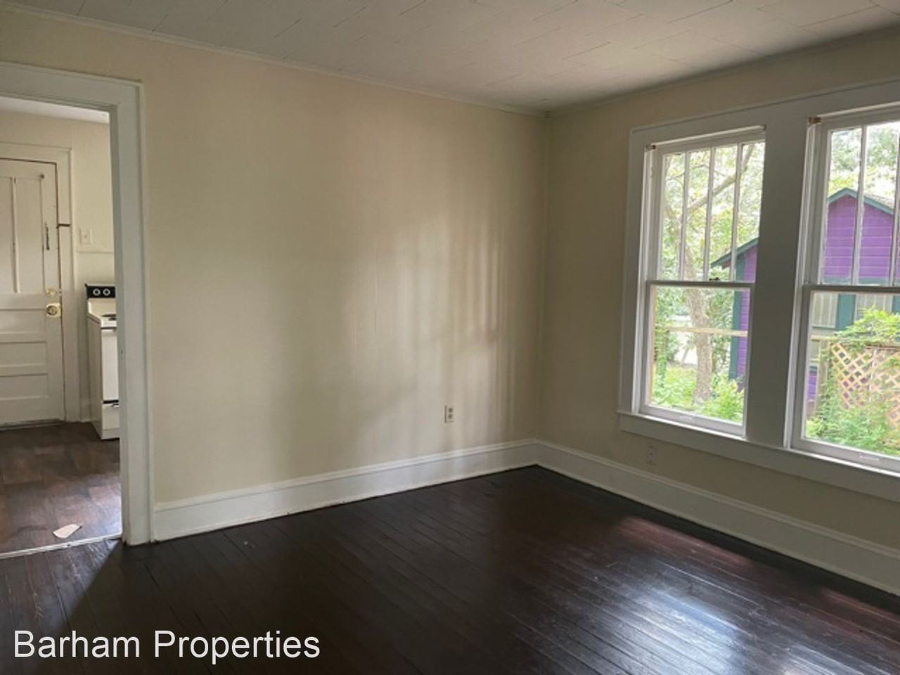 903 Townsend Ave - Photo 3 of 50