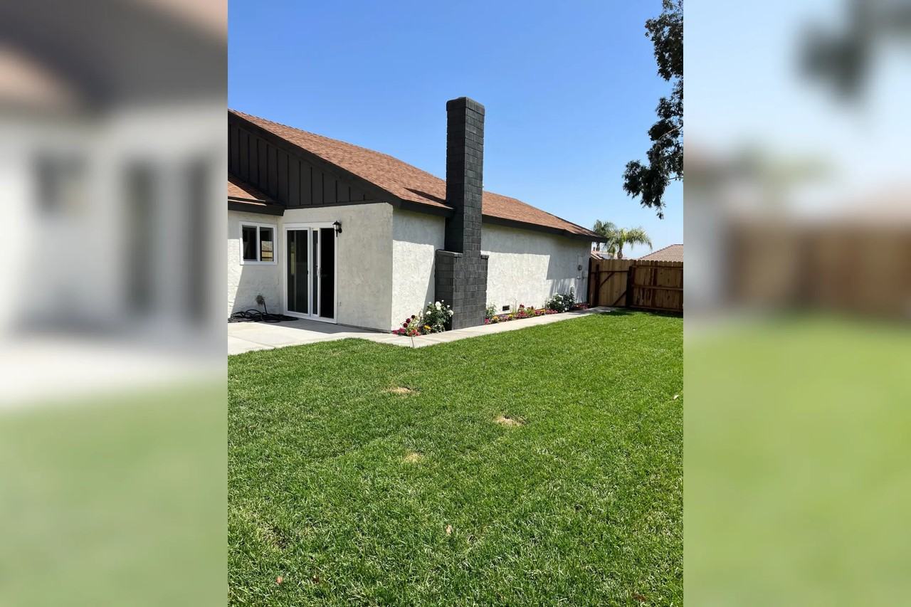 5912 Santa Ana Ave - Photo 3 of 14