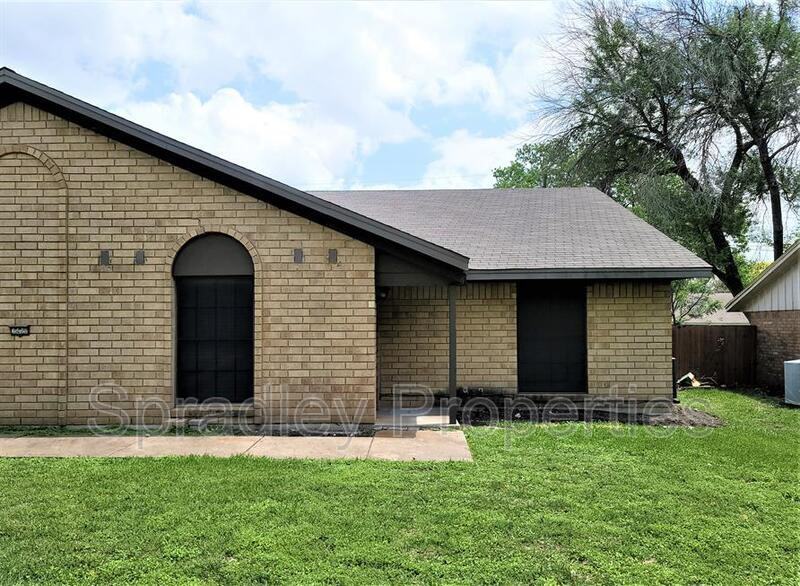 505B Phoenix Dr - Photo 2 of 10