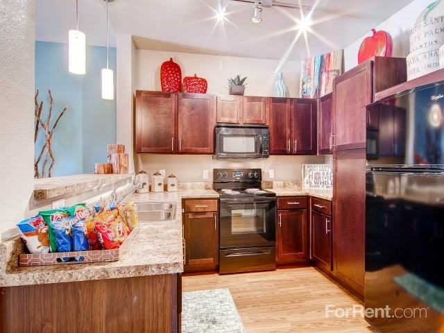 Highpointe Park - Photo 3 of 49