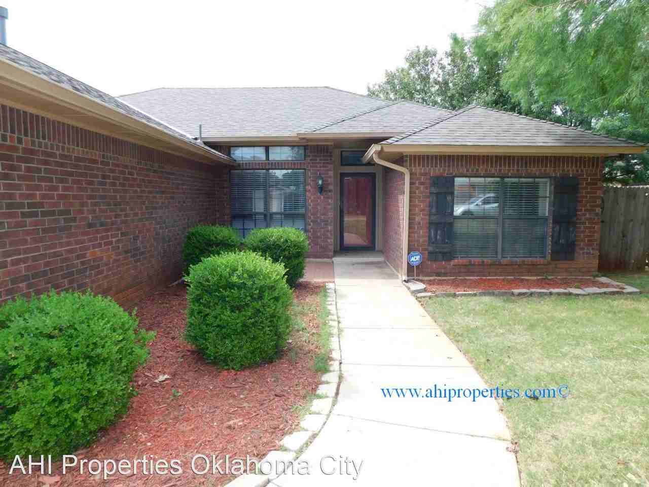 912 Nw 172nd St - Photo 3 of 17