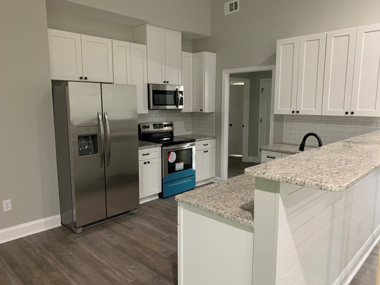 202 Autumn Ridge Dr - Photo 3 of 8