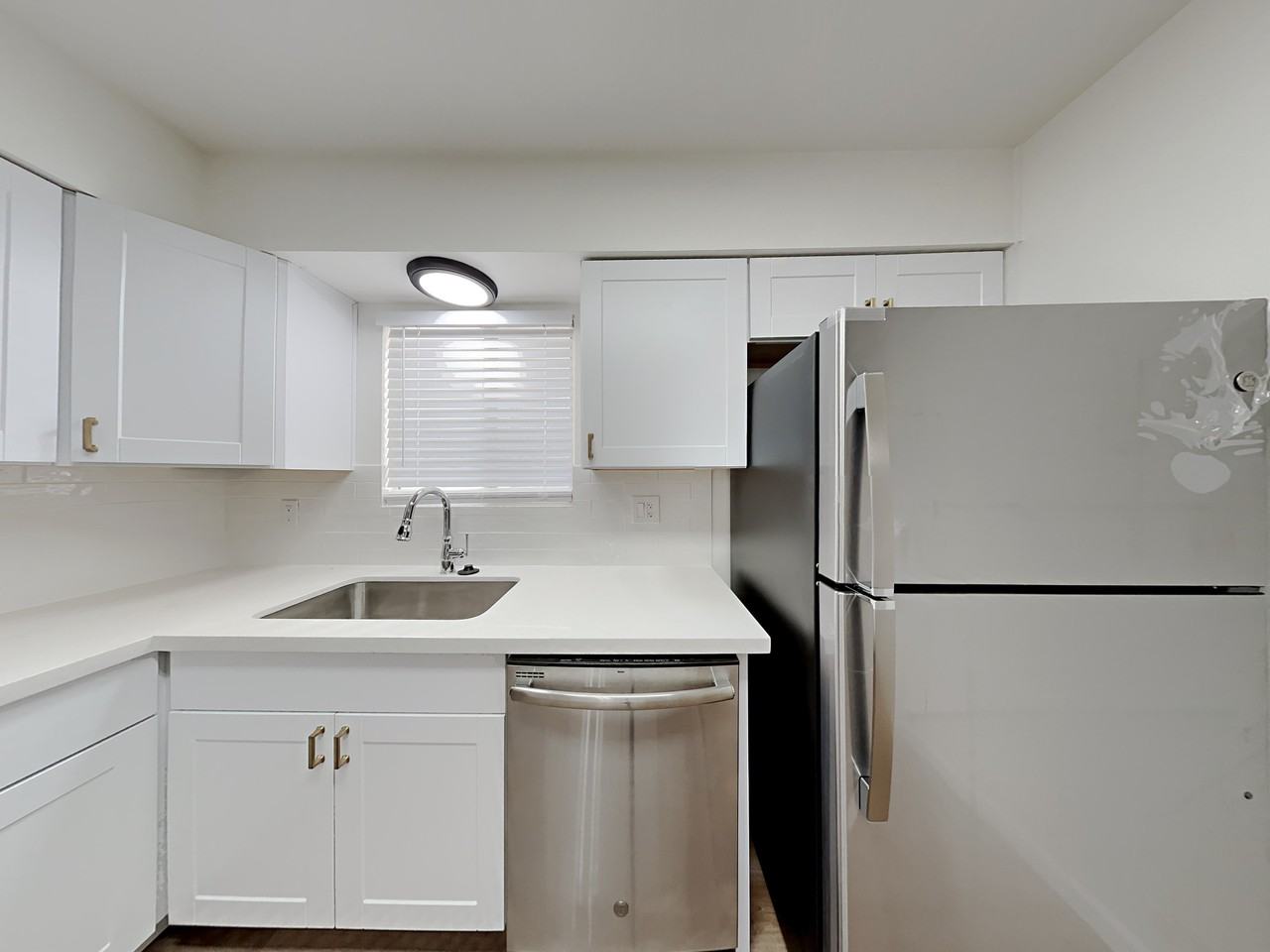 3933 W Barnes Ln - Photo 3 of 18