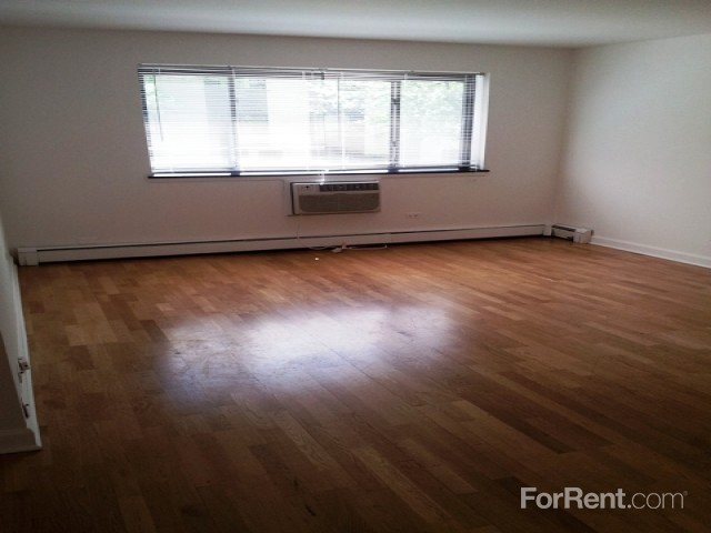 North Sheridan Apartments - Photo 2 of 30