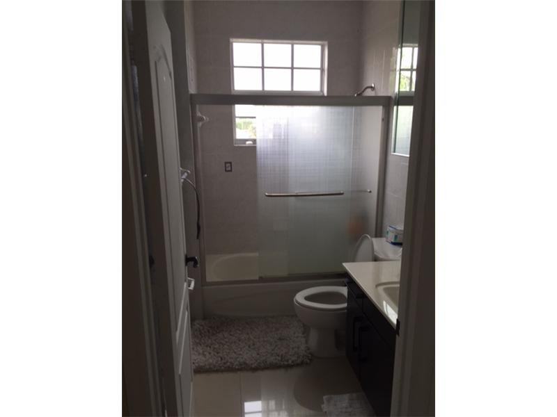 12035 SW 2nd St - Photo 2 of 4