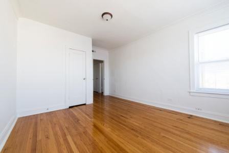 8100 S Throop St - Photo 2 of 9