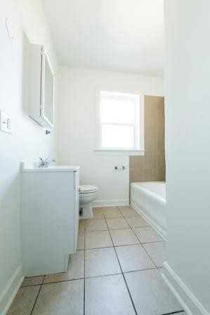 8100 S Throop St - Photo 3 of 9