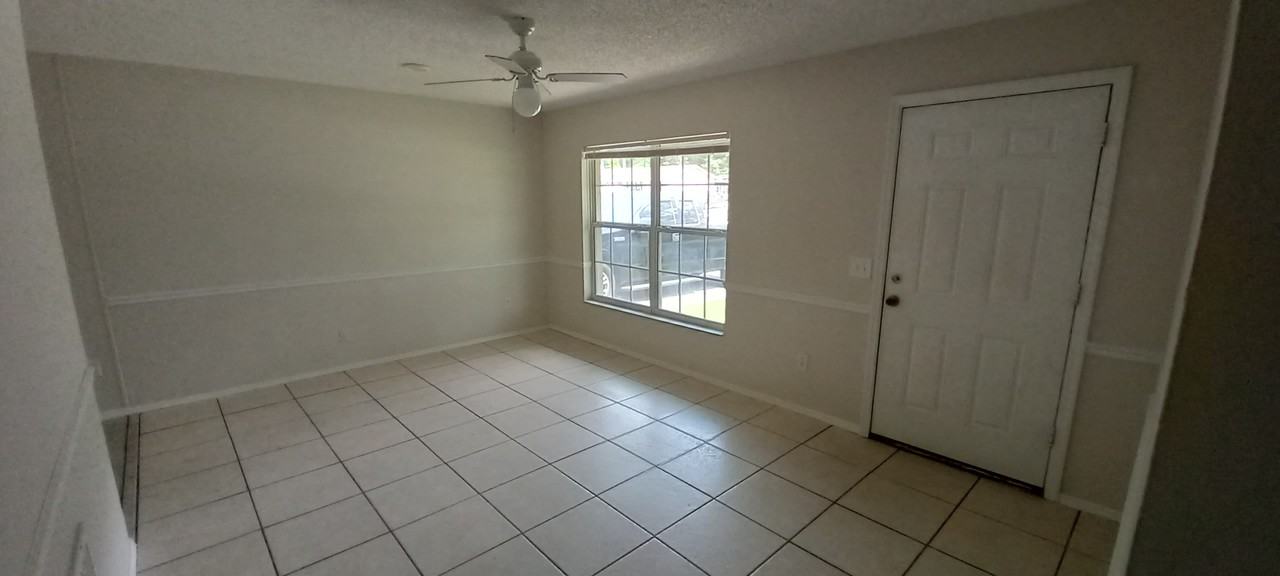 541 W Fern Dr #1 - Photo 4 of 6