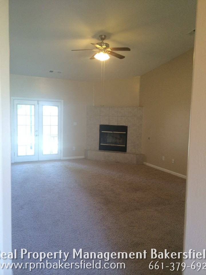 227 Sunny Meadow Dr - Photo 2 of 16